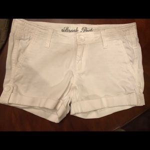 Great little white short